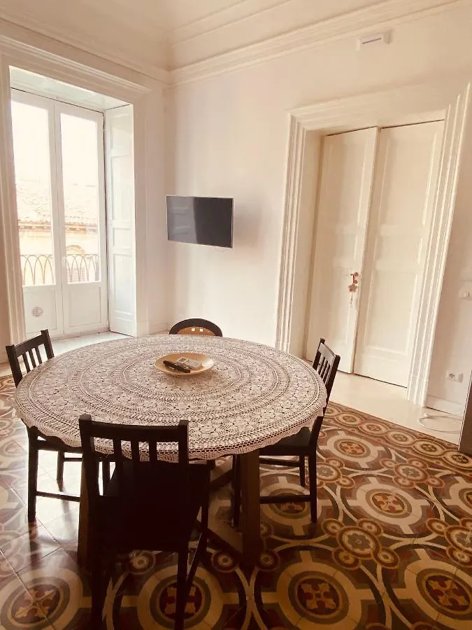 Holiday home Casa Di Rita Villa Catania Italy